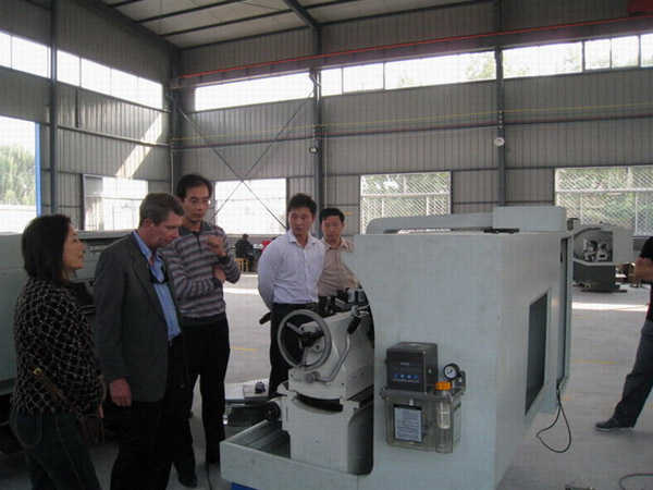 出口形勢喜人，外商來往頻繁